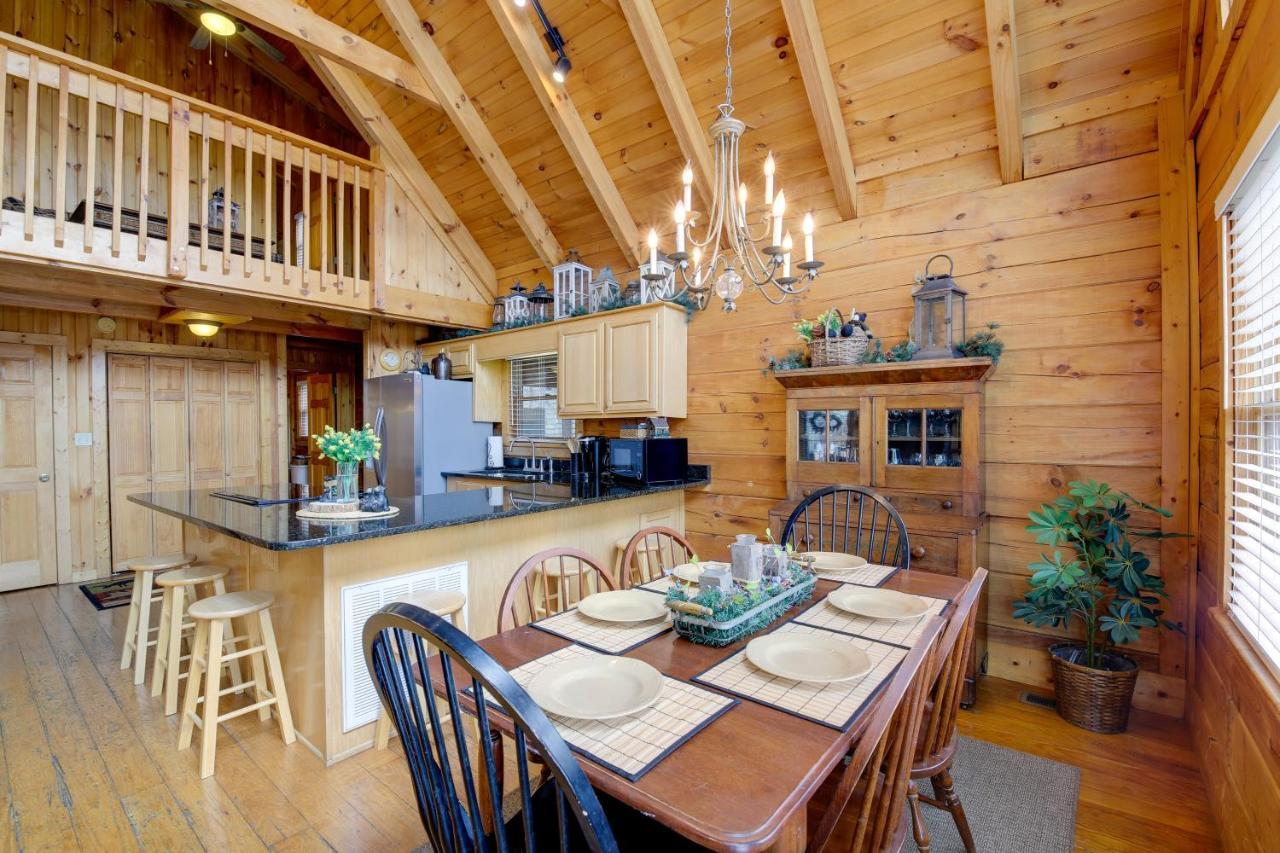 Smoky Mountains Cabin With Hot Tub, Deck And Views! Sevierville Kültér fotó