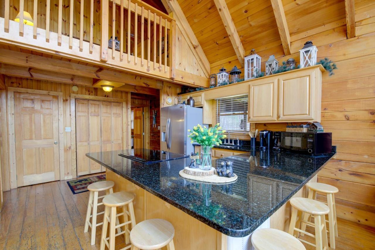 Smoky Mountains Cabin With Hot Tub, Deck And Views! Sevierville Kültér fotó