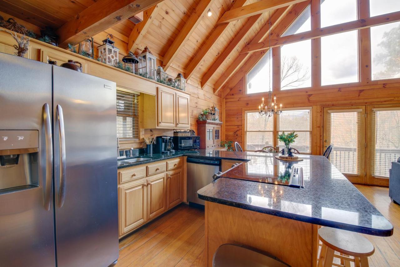 Smoky Mountains Cabin With Hot Tub, Deck And Views! Sevierville Kültér fotó